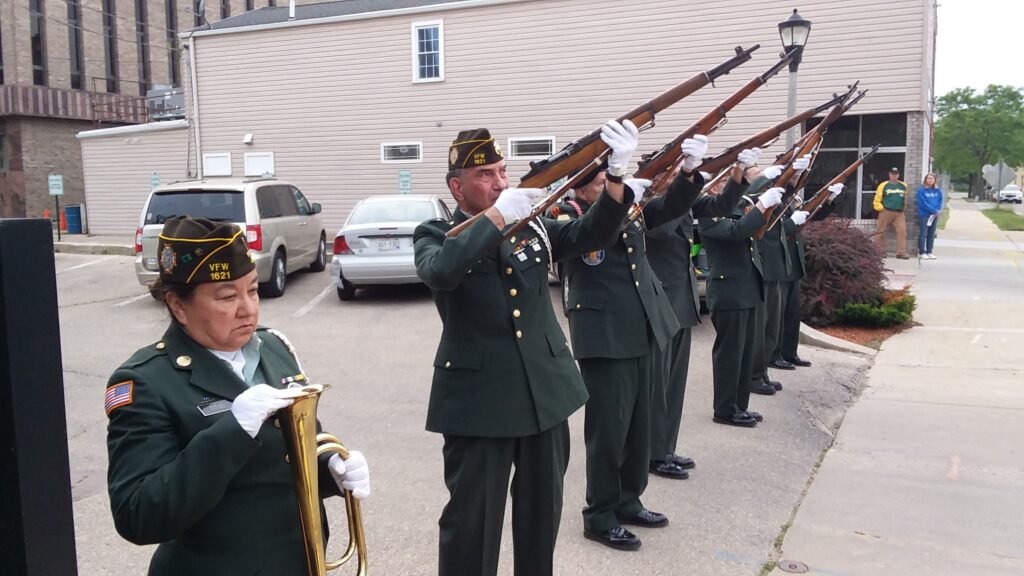 21-gun salute, Janesville 99 ceremony