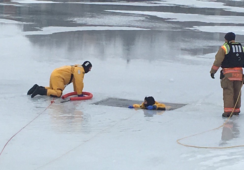 Ashwaubenon Public Safety and the De Pere Fire Department held a joint training exercise Tuesday, Jan. 17, 2017 along the Fox River. Photo via Twitter@AshPublicSafety.